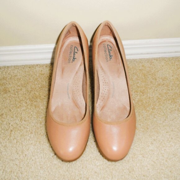 Clark’s High Heel Beige  Shoes - Size 7.5 - Picture 2 of 13